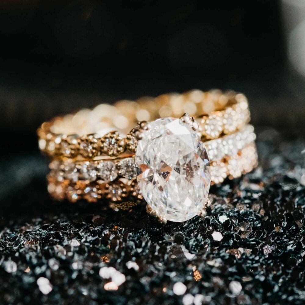 Engagement Ring Shopping: Dos and Don'ts to Keep in Mind - Iniwoo.net